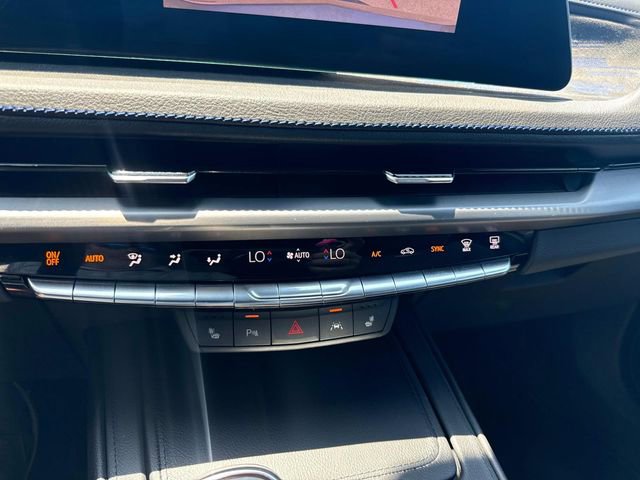 Used 2024 Cadillac XT4 Sport w/ Trailering Package image 32