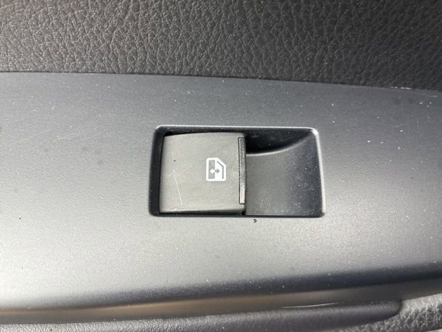 Used 2019 Toyota Highlander XLE AWD/4WD image 20