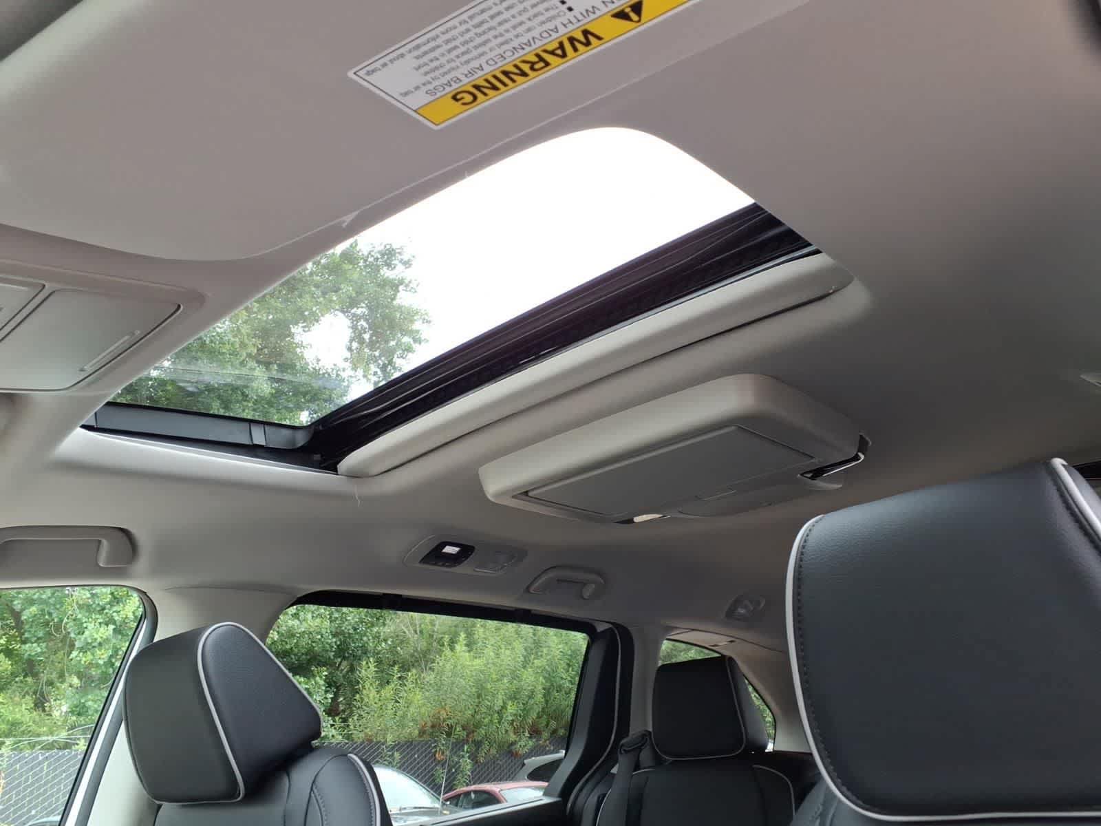 New 2026 Honda Odyssey Touring image 14