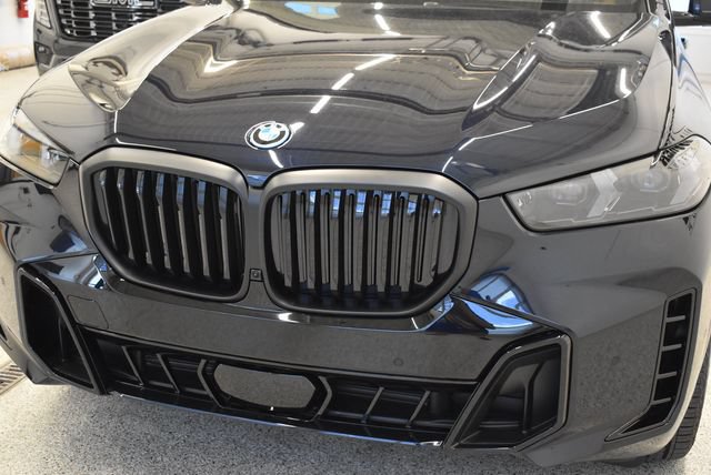 New 2026 BMW X5 xDrive50e w/ M Sport Package AWD/4WD image 14