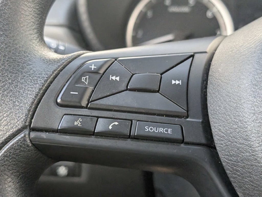 Used 2025 Nissan Versa S FWD image 24