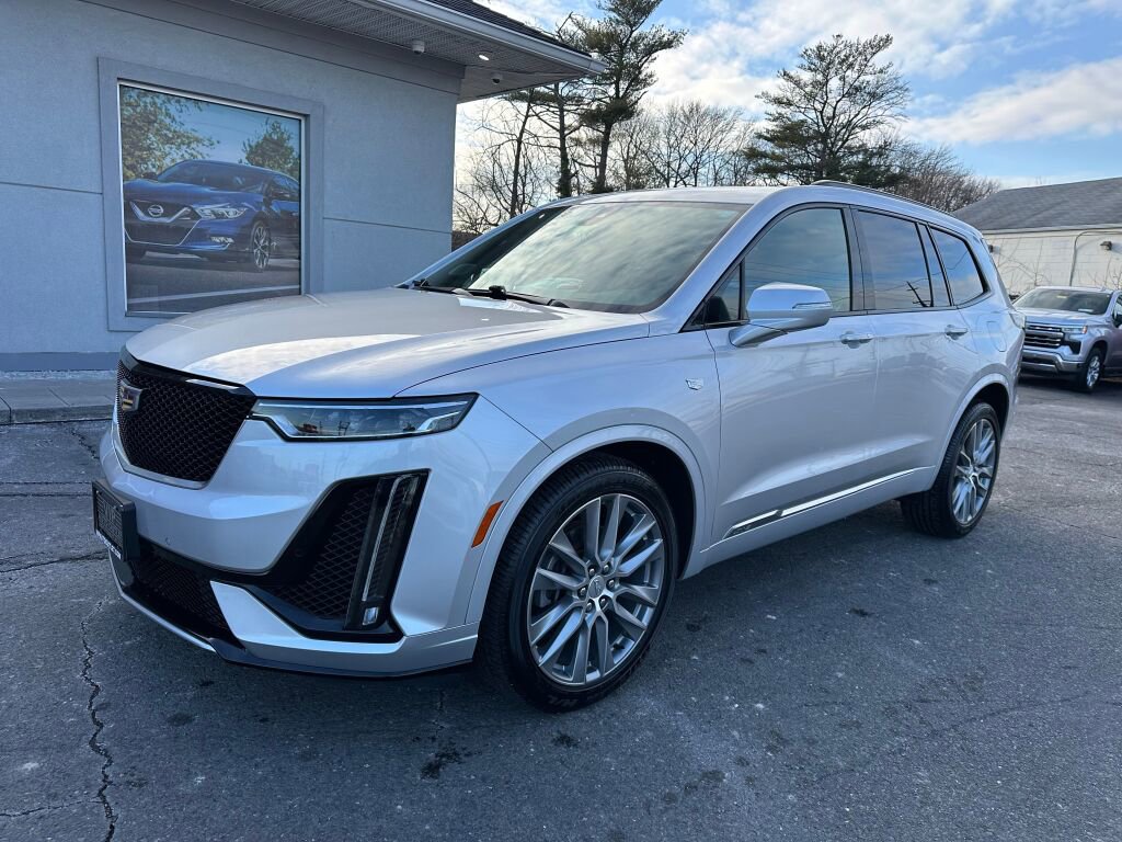 Used 2020 Cadillac XT6 Sport image 3