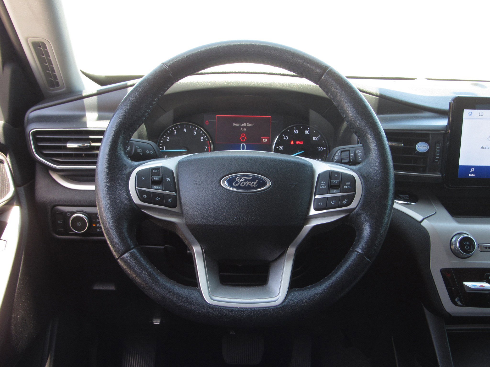 Used 2023 Ford Explorer XLT w/ Equipment Group 202A AWD/4WD image 24