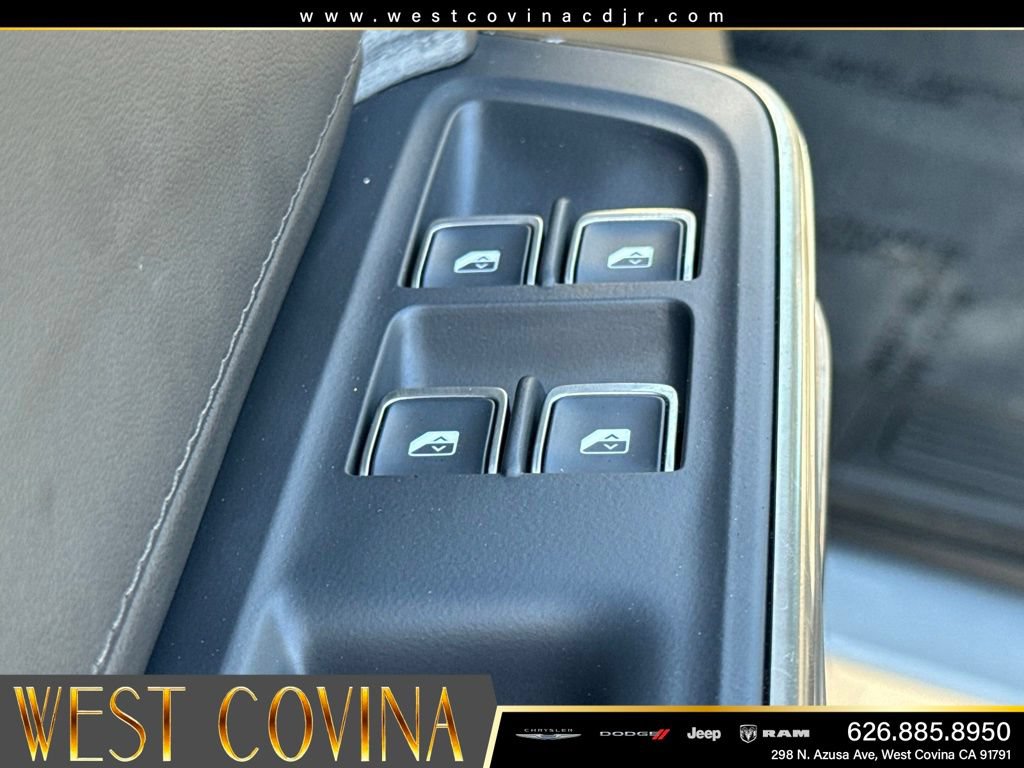 Used 2023 Rivian R1S Adventure AWD/4WD image 23