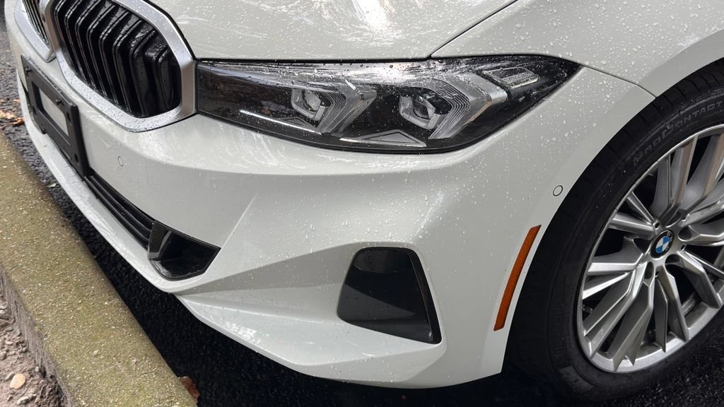 Used 2023 BMW 330i Sedan w/ Premium Package RWD image 12