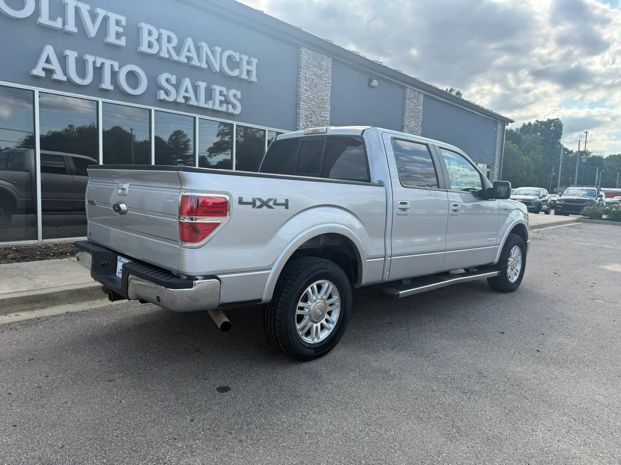 Used 2013 Ford F150 Lariat w/ Mid Equipment Group AWD/4WD image 7