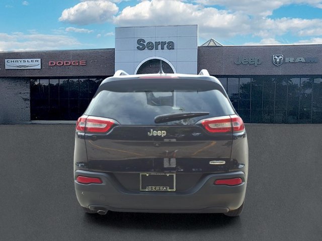 Used 2015 Jeep Cherokee Latitude w/ Cold Weather Group FWD image 6