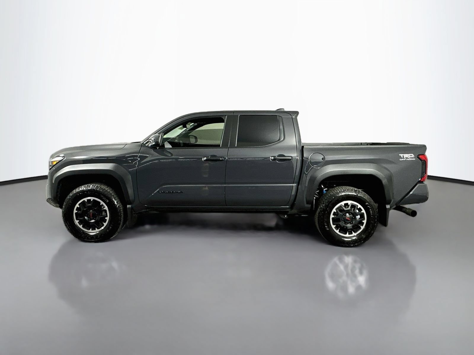 Used 2026 Toyota Tacoma TRD Off-Road AWD/4WD image 4