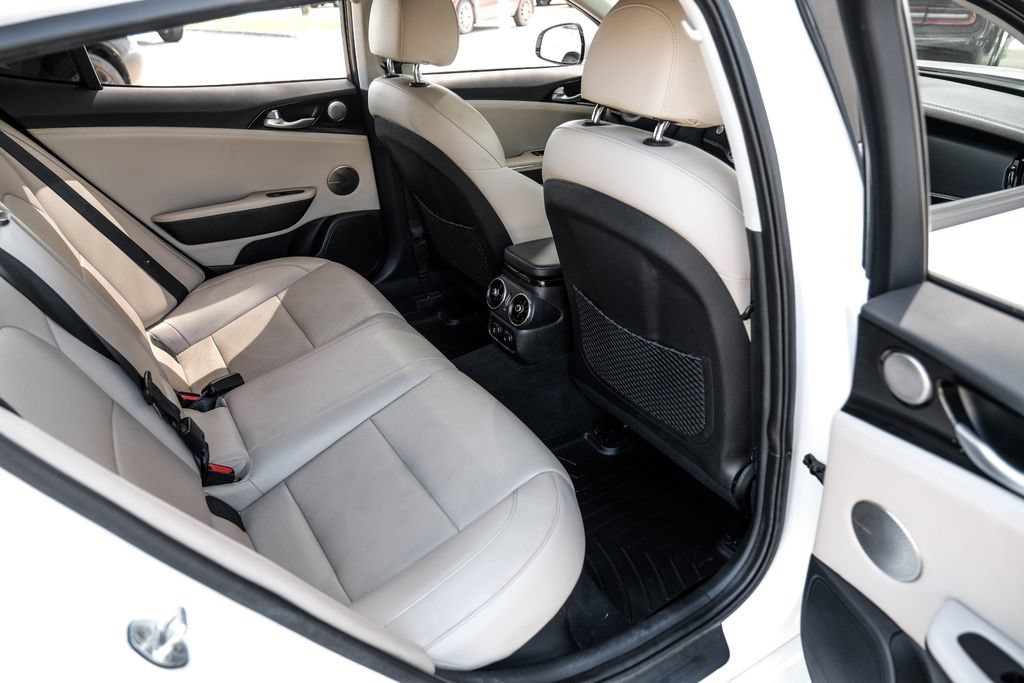 Used 2019 Kia Stinger w/ Sun & Sound Package RWD image 40