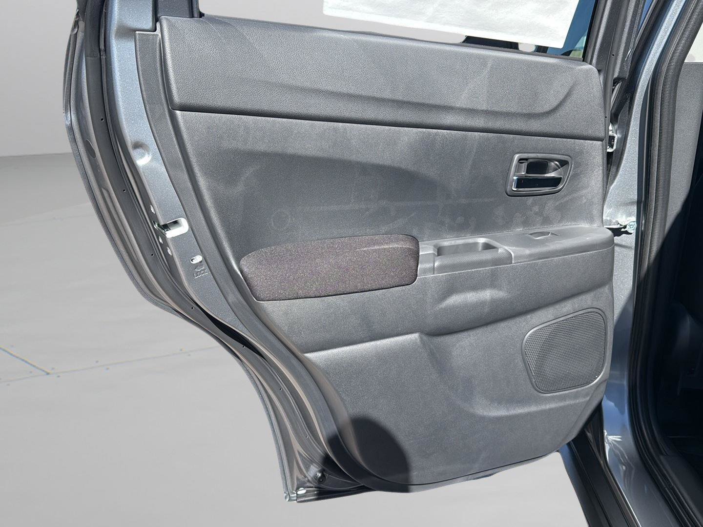 New 2027 Mitsubishi Outlander Sport FWD image 28