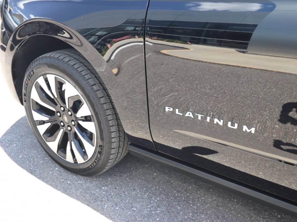 New 2027 Ford Expedition Platinum w/ Driver's Package RWD image 4