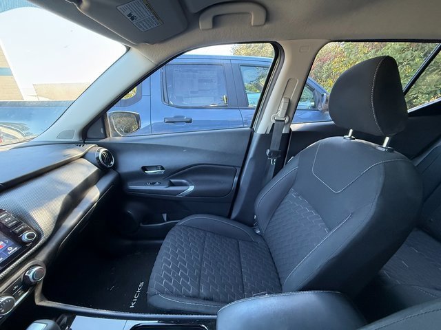Used 2023 Nissan Kicks SV w/ Interior Electronics Package image 11