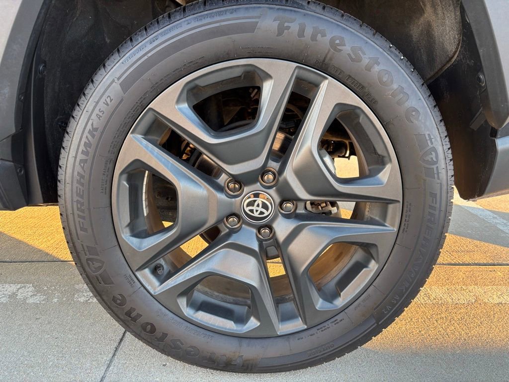 Used 2024 Toyota RAV4 Adventure image 9