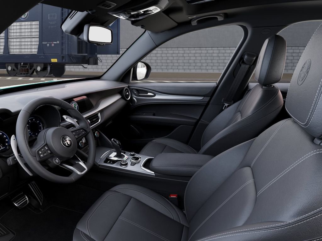 New 2025 Alfa Romeo Stelvio Sprint w/ Convenience Package AWD/4WD image 23