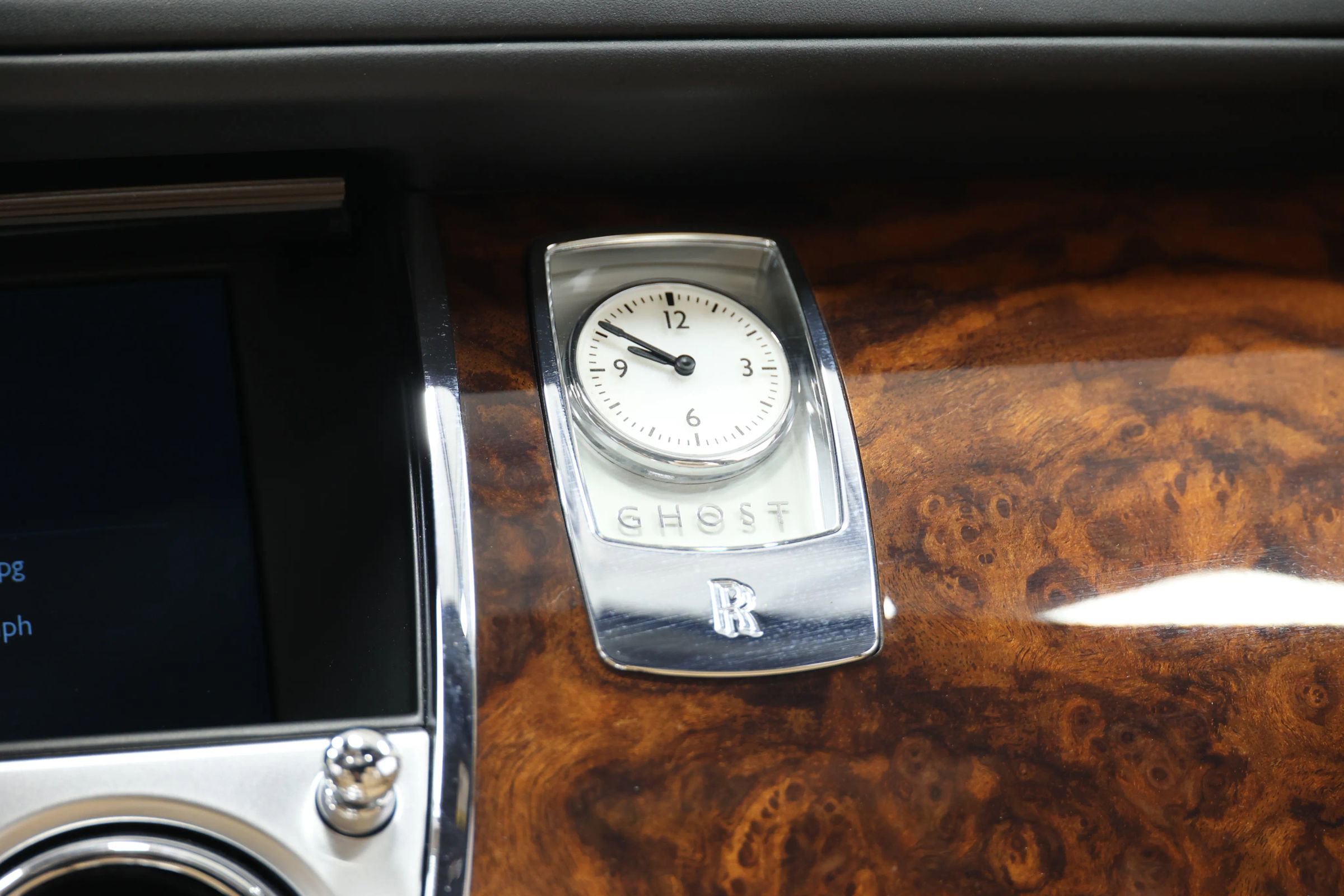 Used 2011 Rolls-Royce Ghost image 39