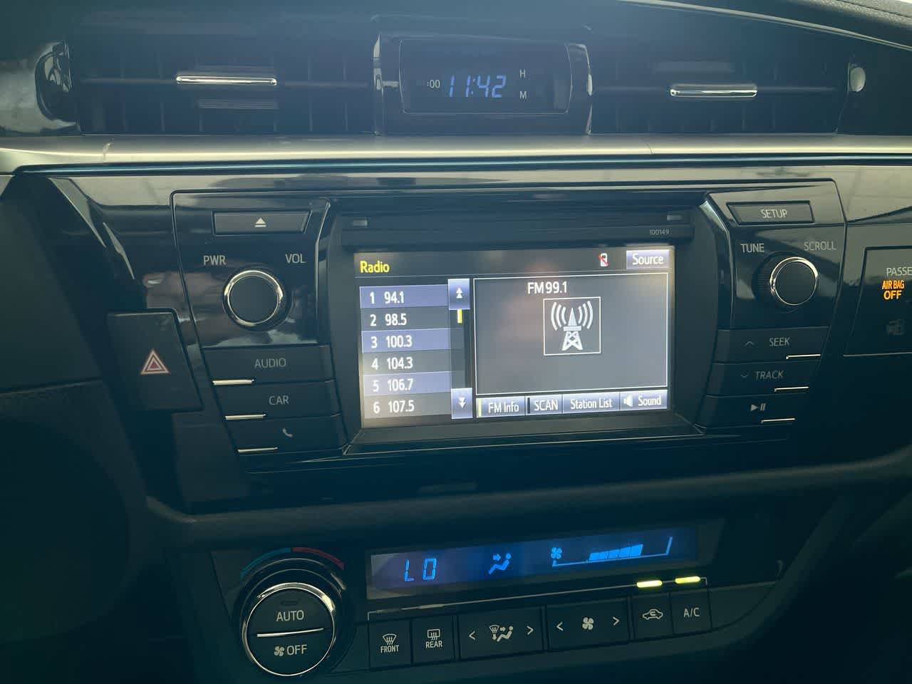 Used 2014 Toyota Corolla S FWD image 16