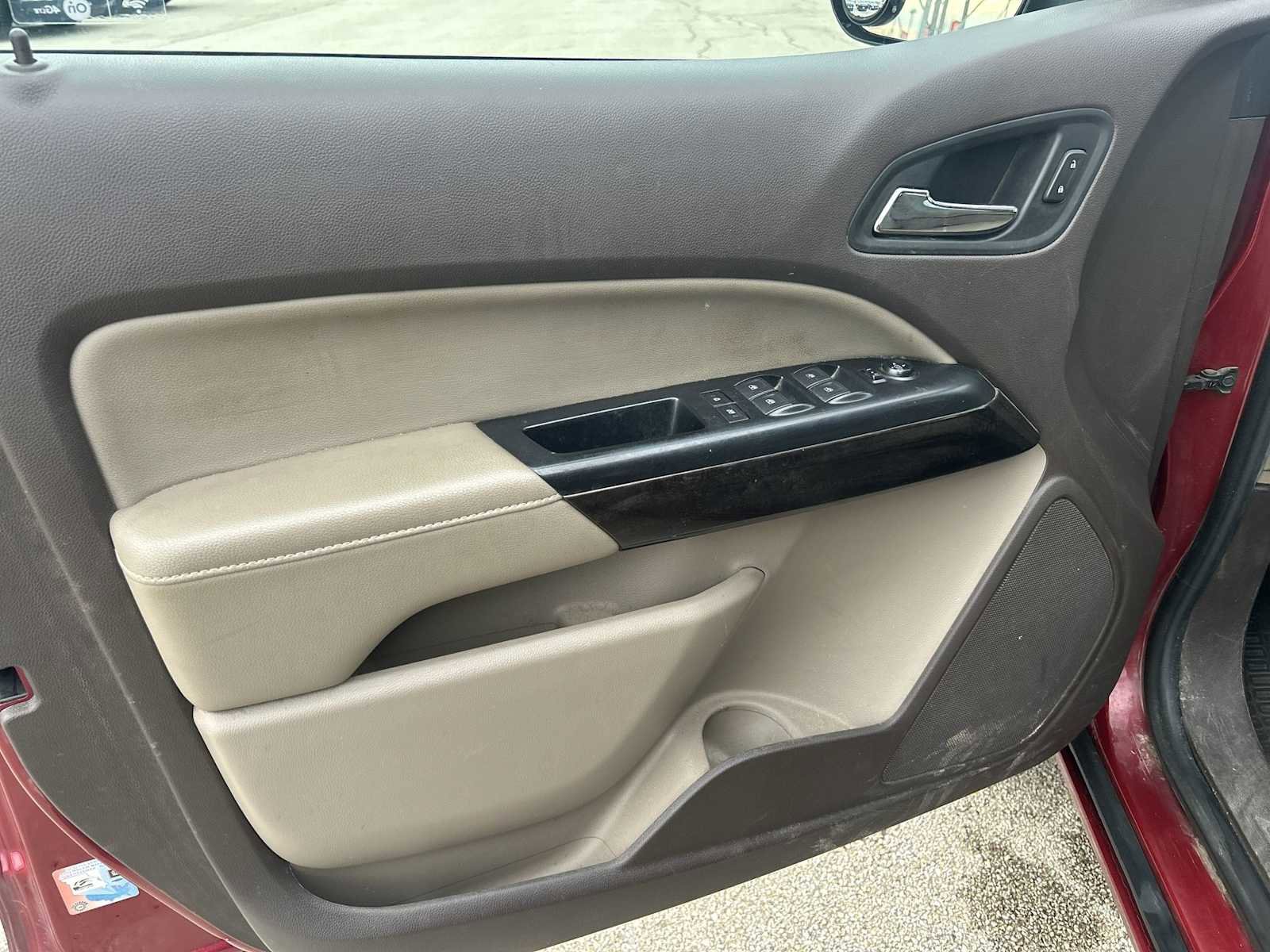 Used 2017 GMC Canyon SLE image 21