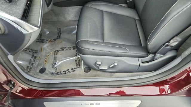Used 2024 Lucid Air Touring AWD/4WD image 33