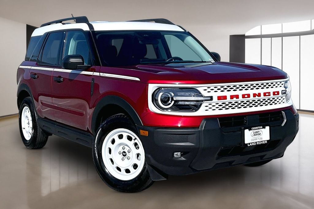 Used 2025 Ford Bronco Sport Heritage w/ Convenience Package AWD/4WD image 3