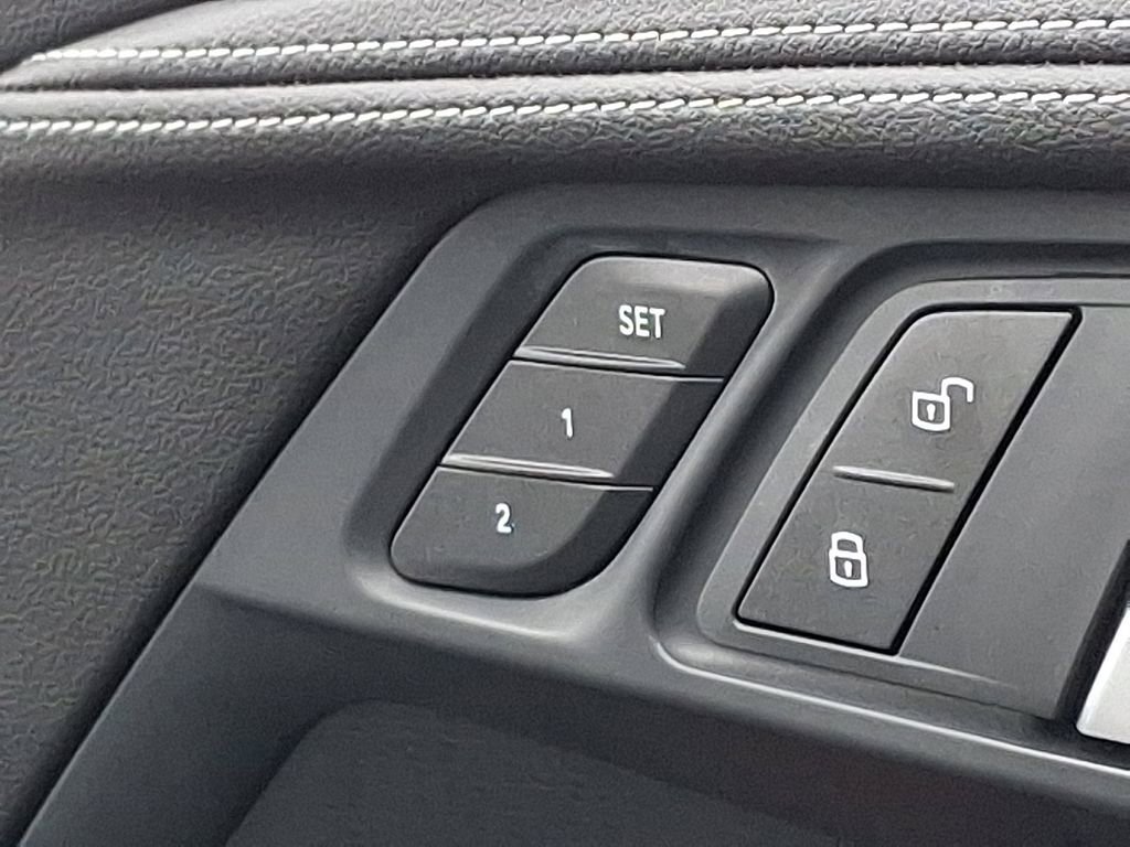 Used 2024 BMW M2 w/ Lighting Package image 26