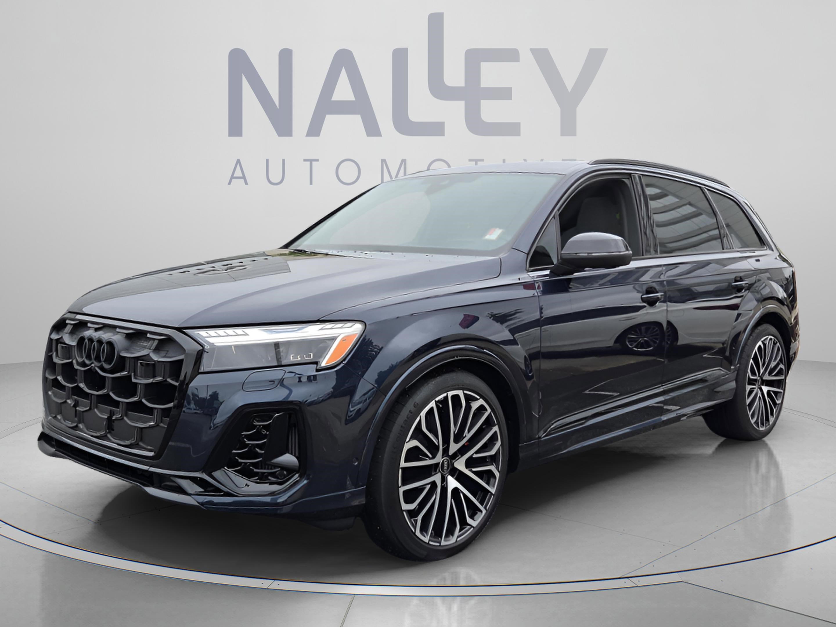 Used 2025 Audi SQ7 Prestige AWD/4WD image 1