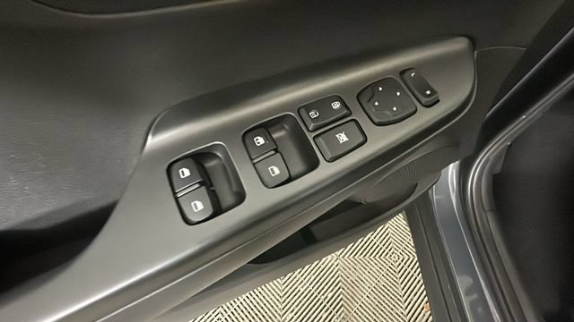 Certified 2023 Hyundai Kona SE AWD/4WD image 10