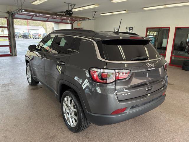 Certified 2024 Jeep Compass Latitude AWD/4WD image 12