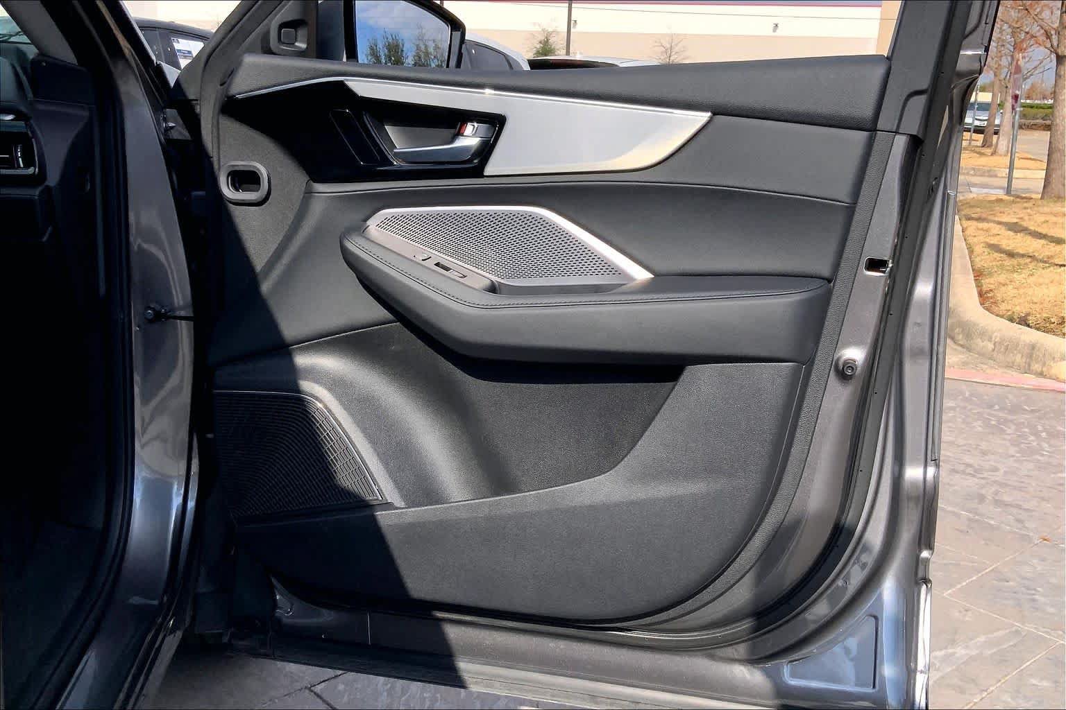 Used 2026 Acura MDX FWD image 41