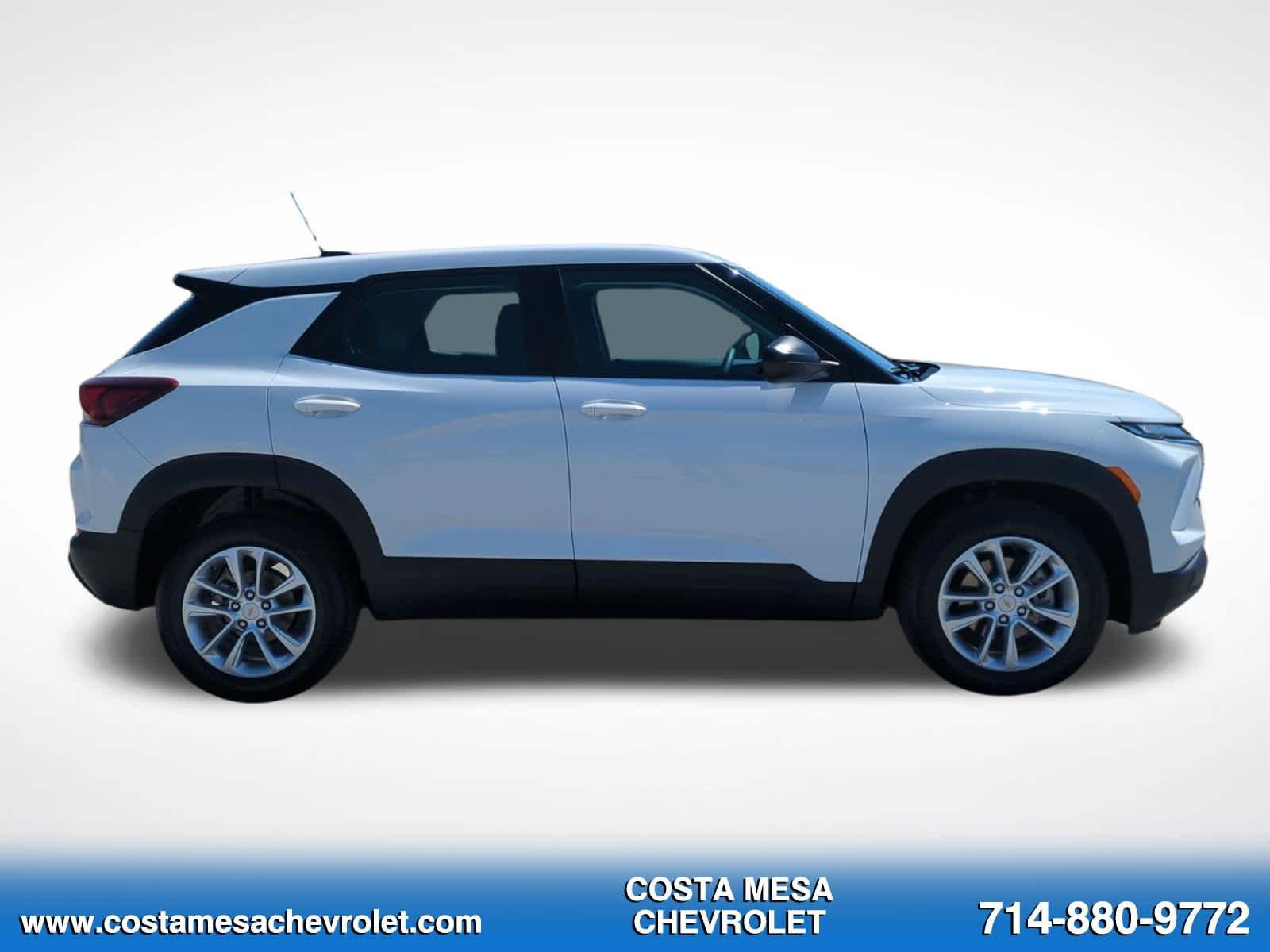 Used 2024 Chevrolet TrailBlazer LS FWD image 4
