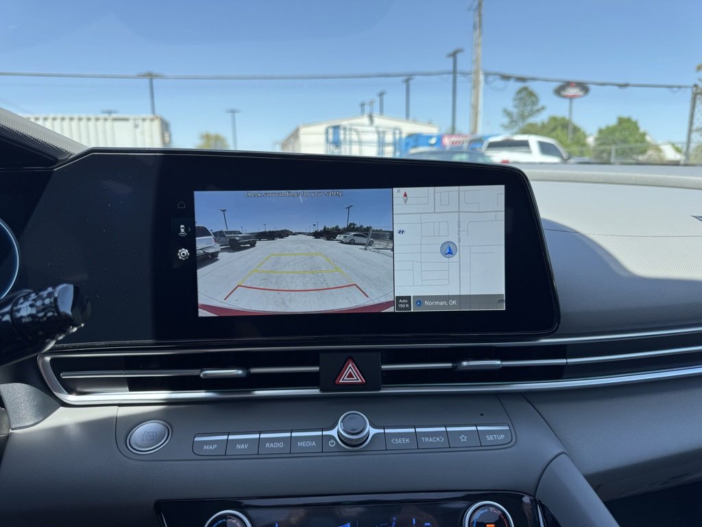 New 2025 Hyundai Elantra SEL image 25