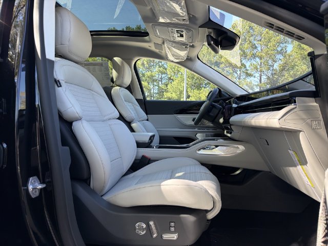 New 2026 Lincoln Nautilus Reserve AWD/4WD image 26