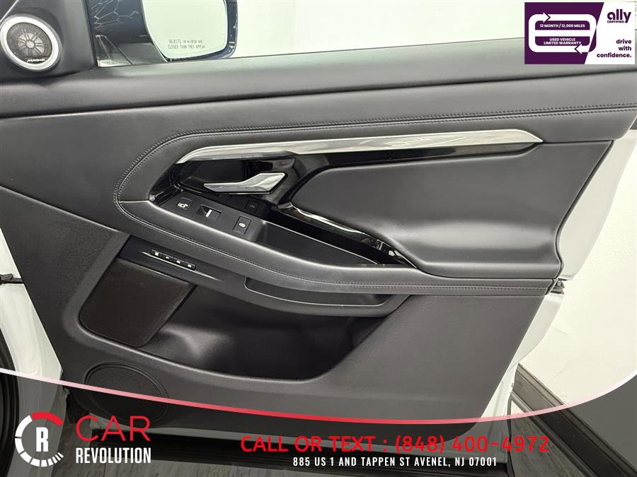 Used 2020 Land Rover Range Rover Evoque SE image 54