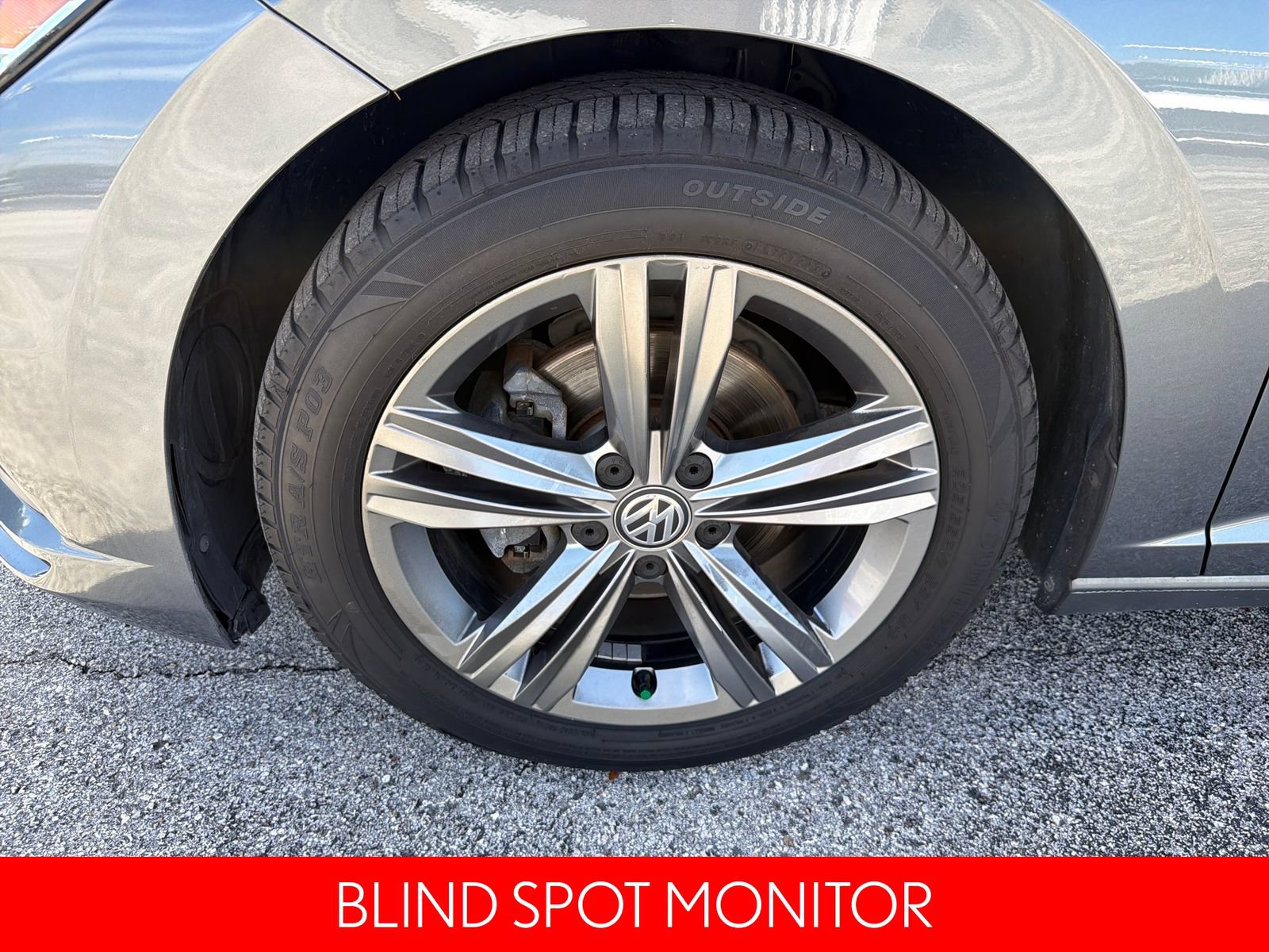 Used 2020 Volkswagen Jetta R-Line w/ R-Line Cold Weather Package FWD image 12