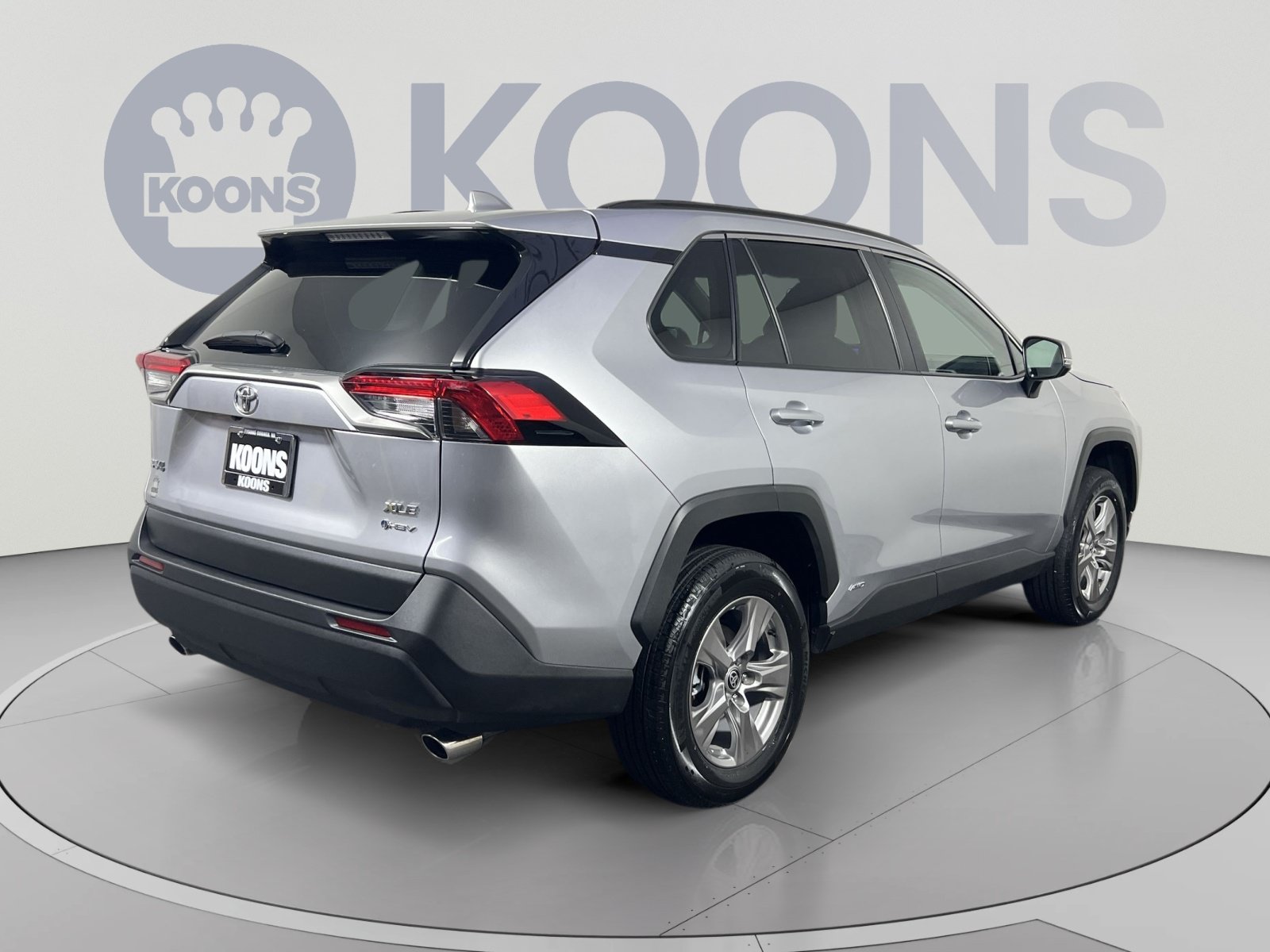 Used 2025 Toyota RAV4 XLE AWD/4WD image 7