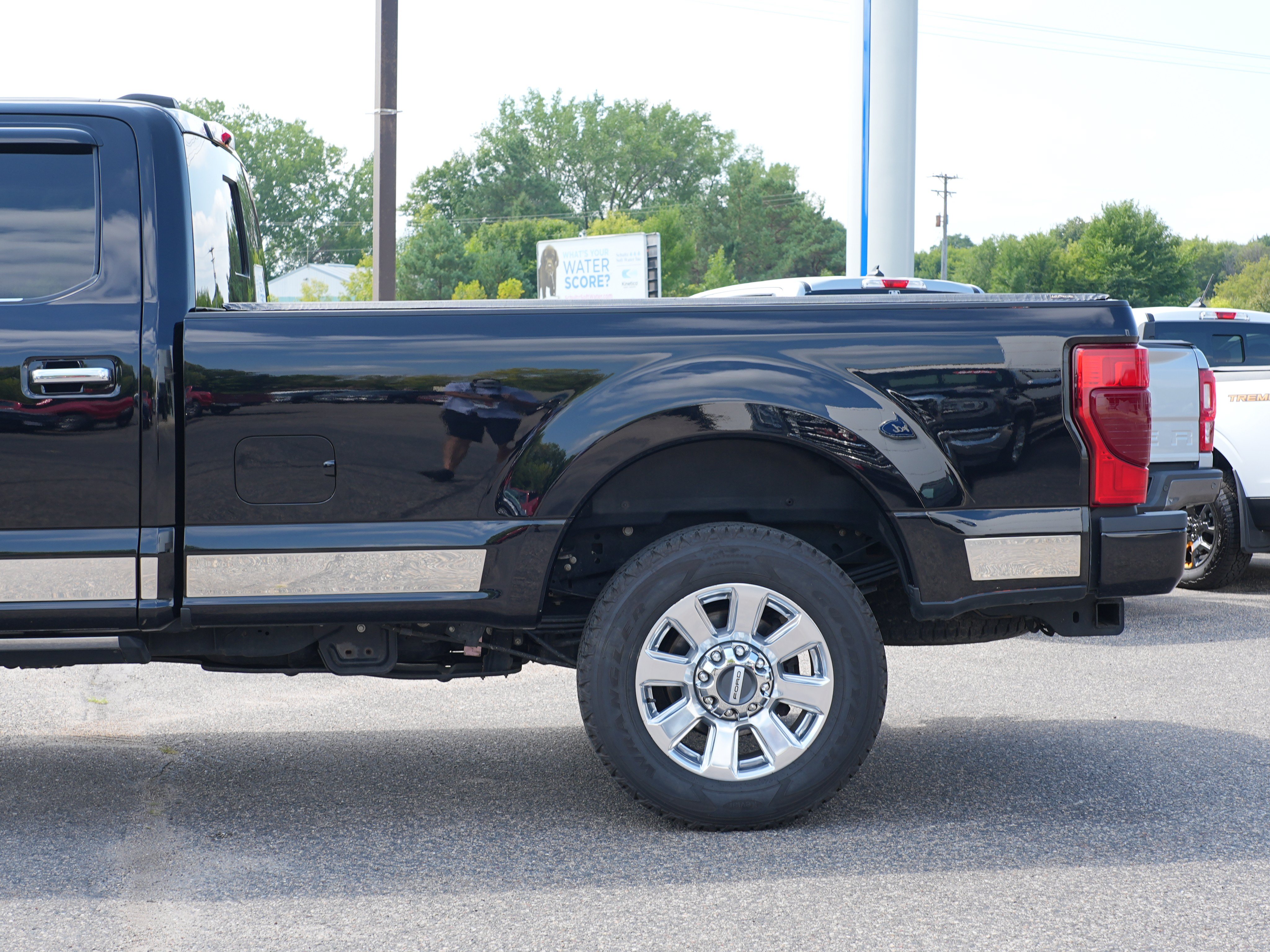 Used 2021 Ford F350 Platinum AWD/4WD image 13