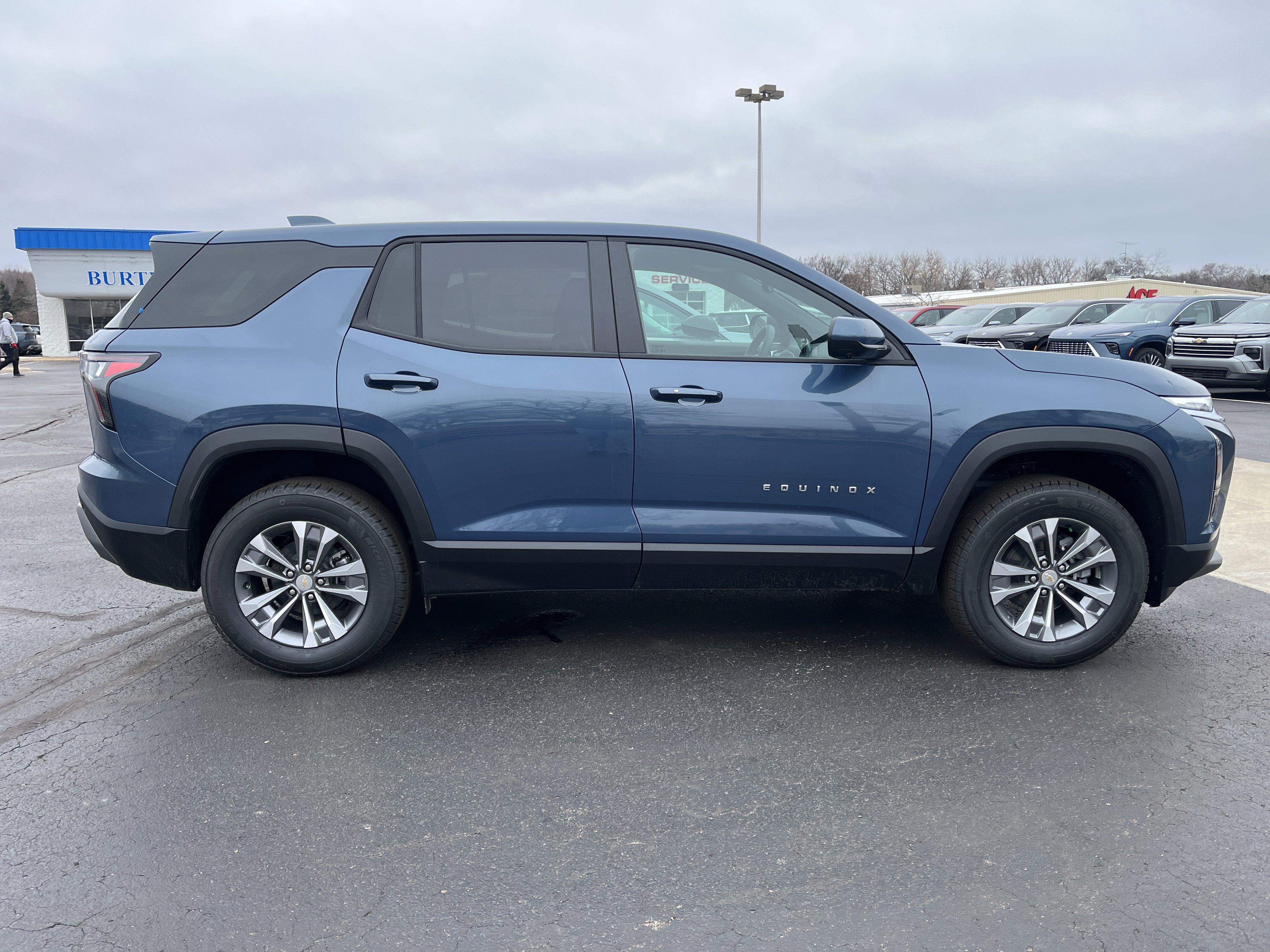 New 2026 Chevrolet Equinox LT w/ Convenience Package II image 34