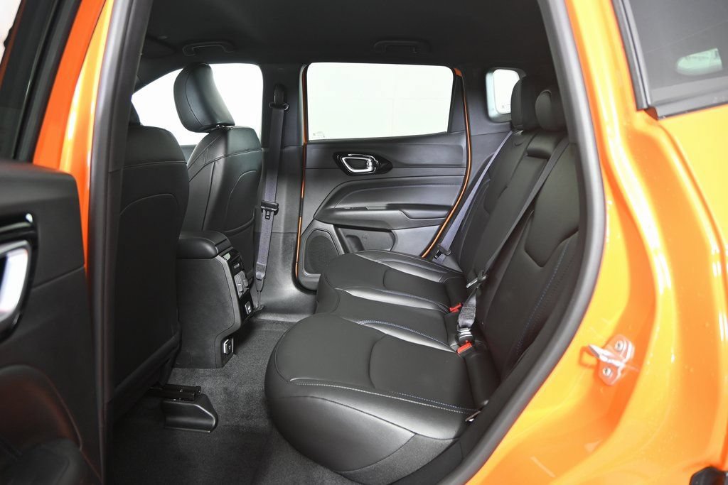 New 2026 Jeep Compass Limited AWD/4WD image 17