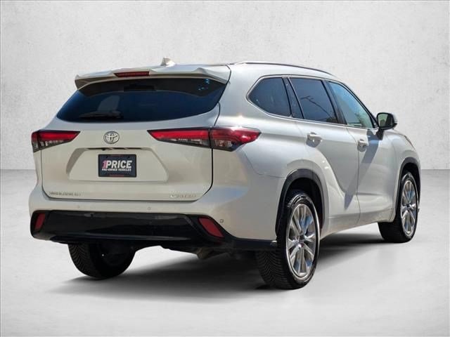 Used 2020 Toyota Highlander Limited image 5