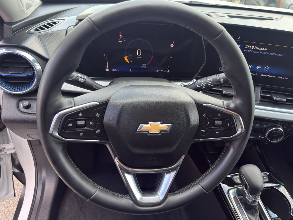 Certified 2024 Chevrolet Trax LT w/ Driver Confidence Package FWD image 16