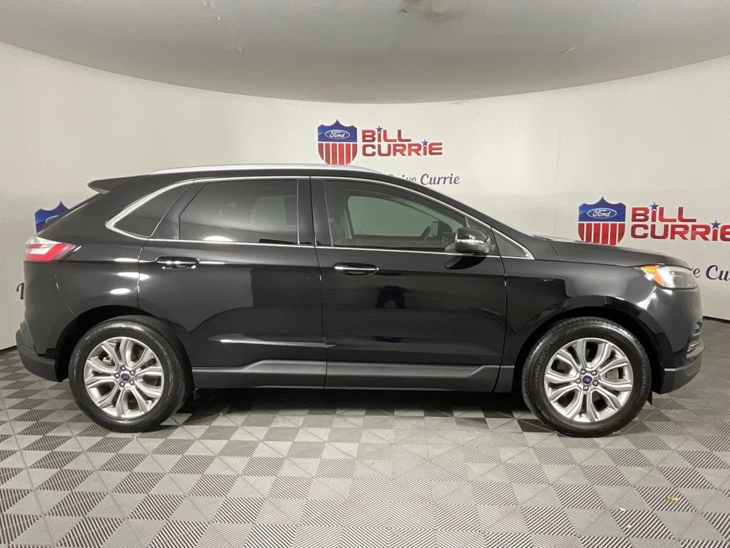 Used 2022 Ford Edge Titanium AWD/4WD image 2