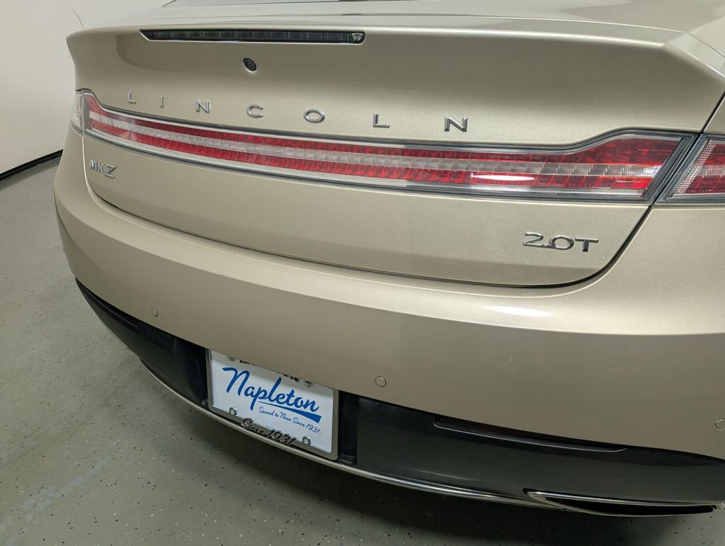 Used 2017 Lincoln MKZ Premiere image 9