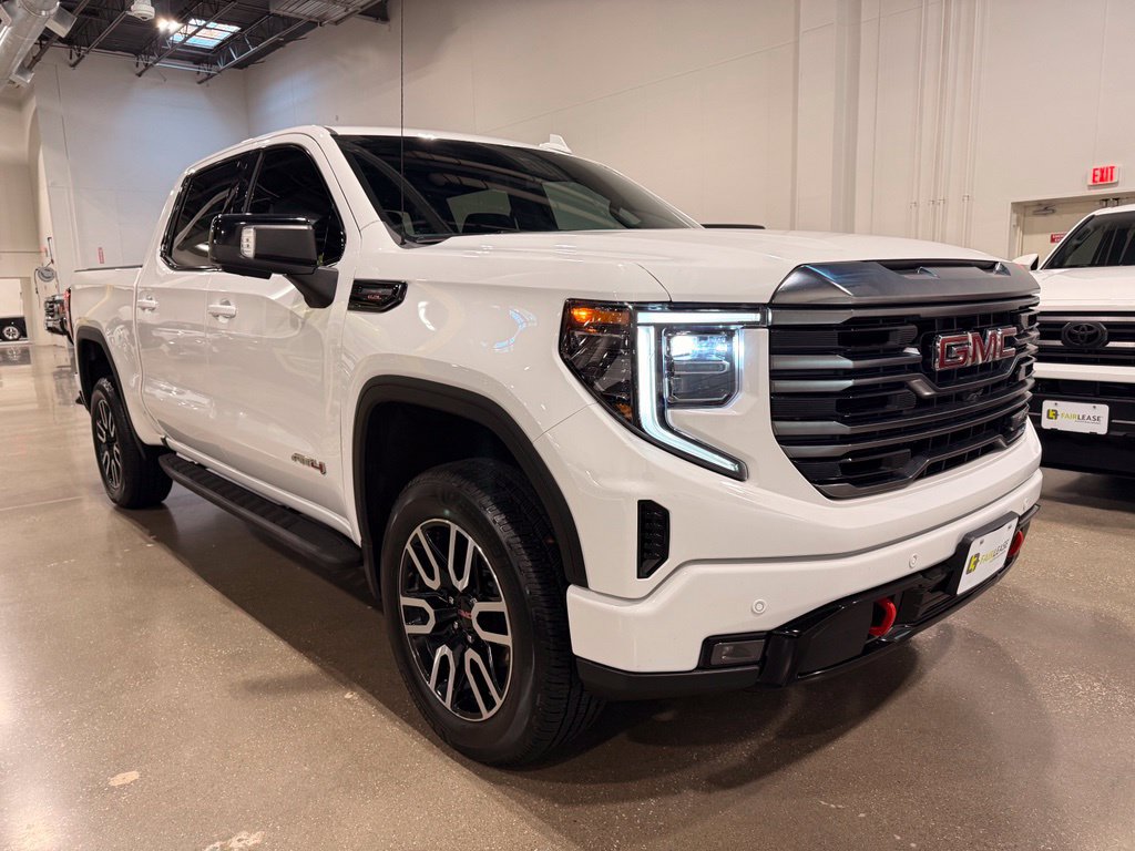 Used 2024 GMC Sierra 1500 AT4 w/ Technology Package AWD/4WD image 3