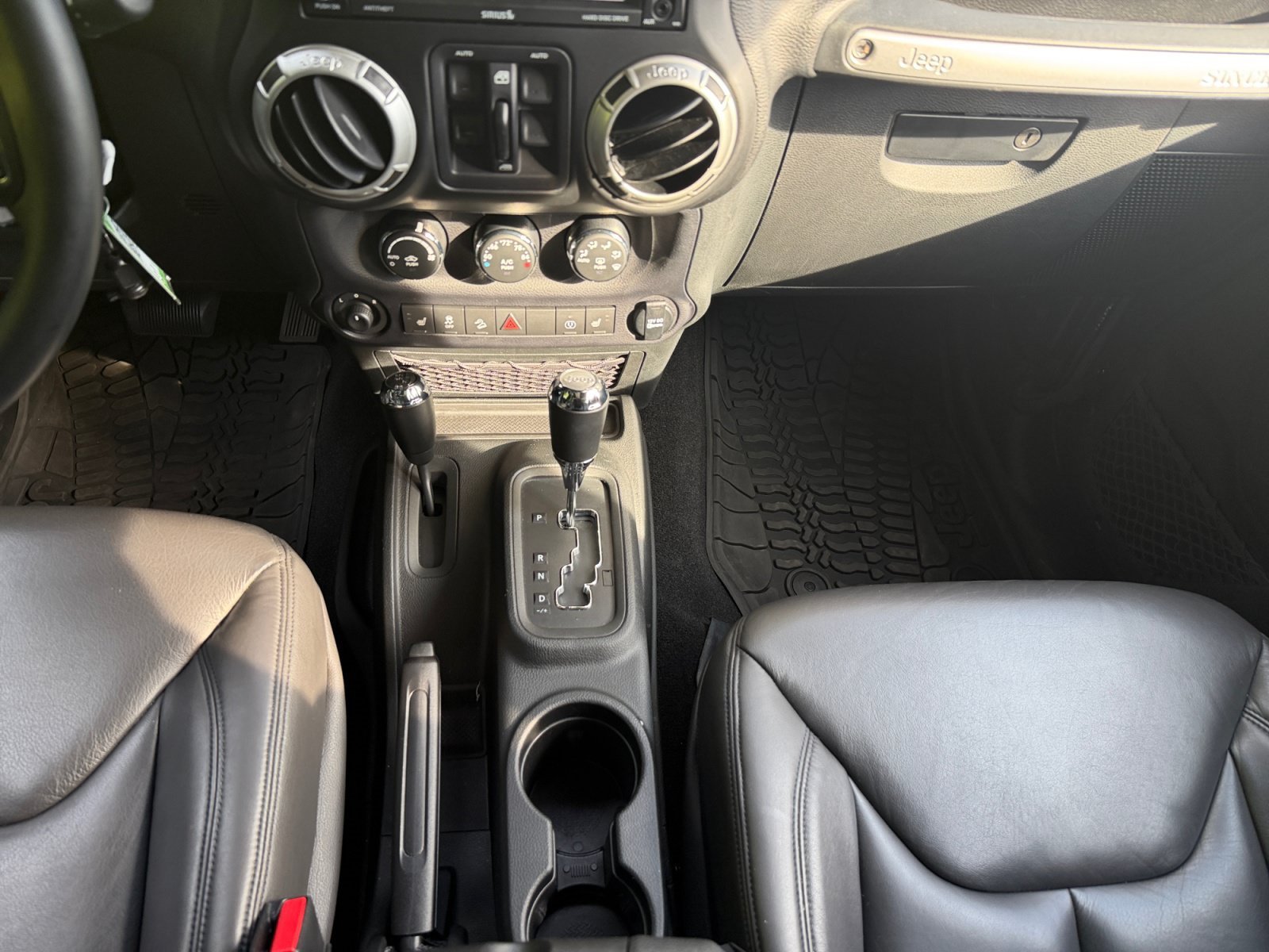 Used 2017 Jeep Wrangler Unlimited Sahara w/ Dual Top Group AWD/4WD image 15