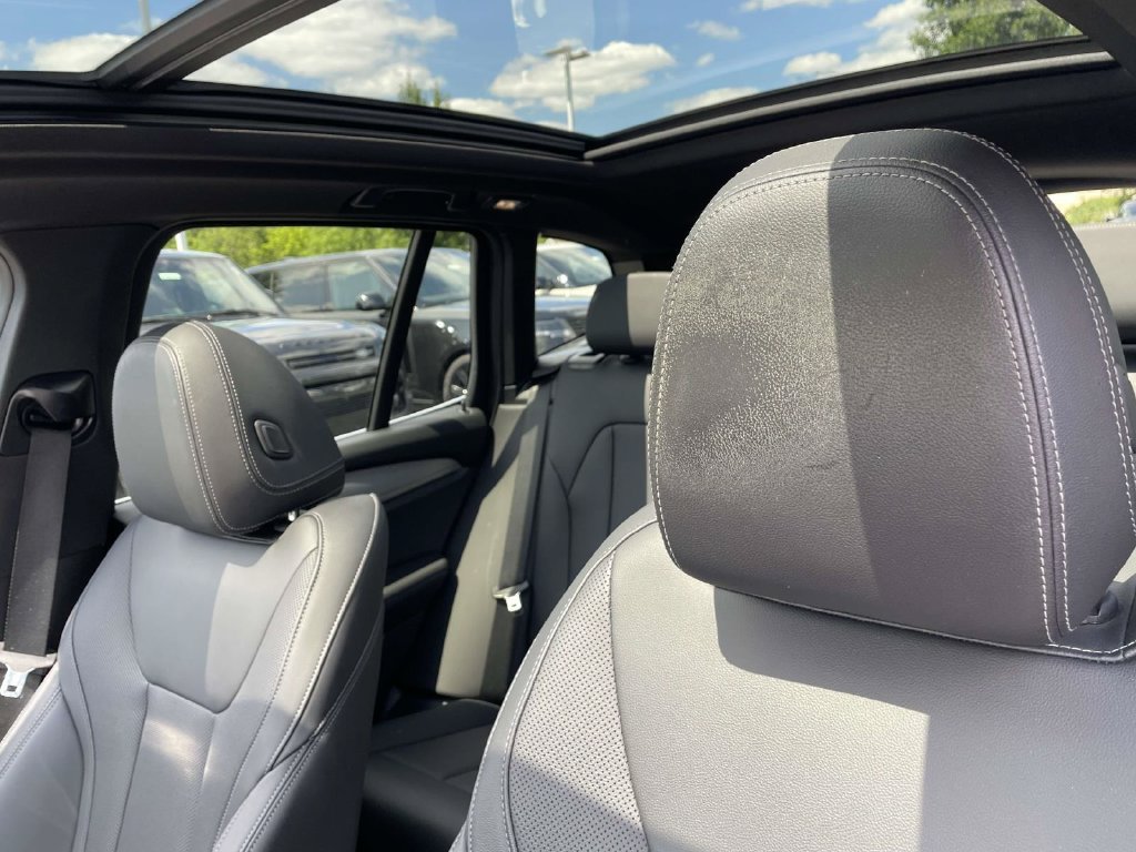 Used 2022 BMW X3 xDrive30i w/ Premium Package 2 (ZPA) AWD/4WD image 15