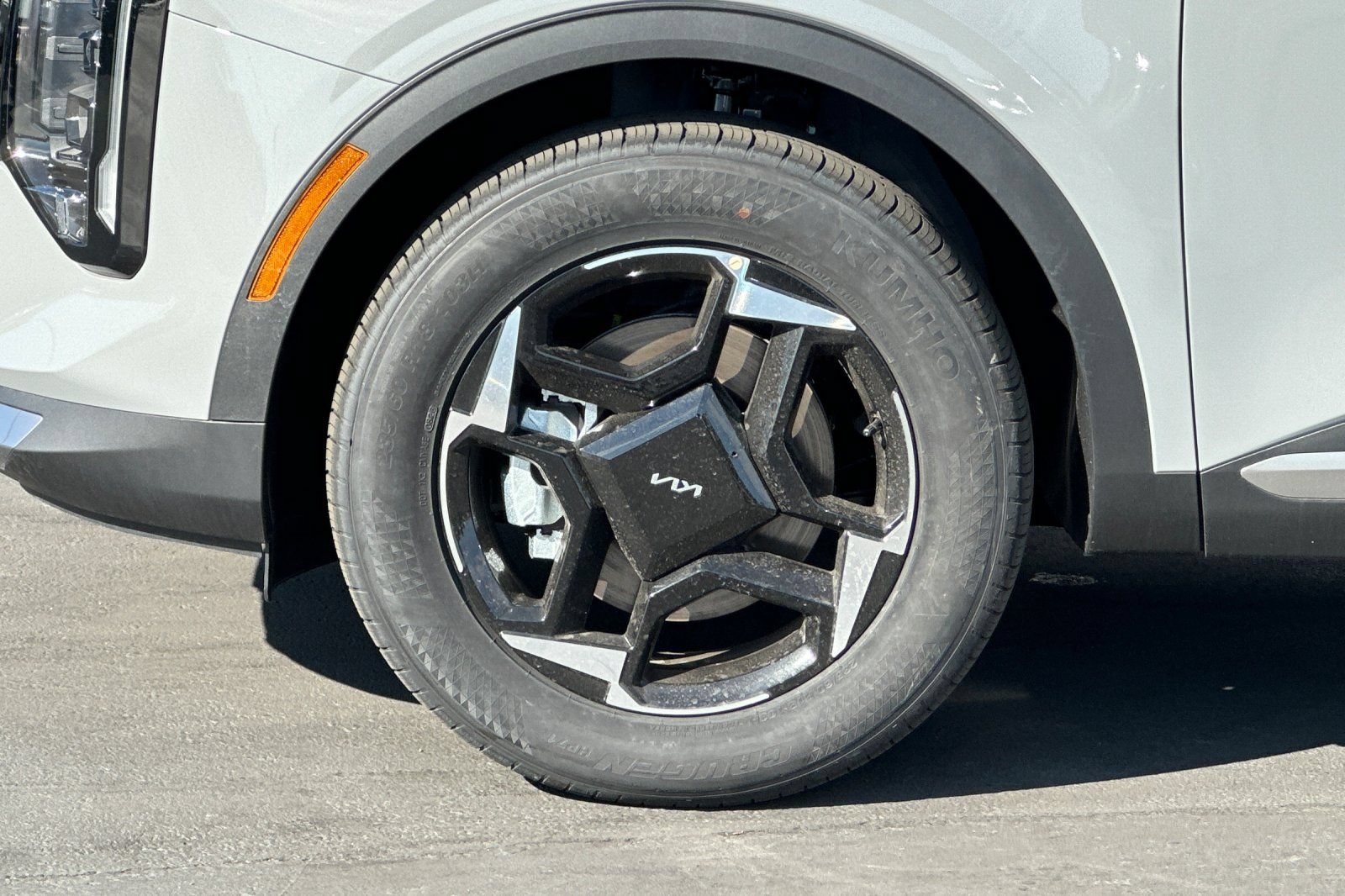 New 2026 Kia Sportage EX AWD/4WD image 25