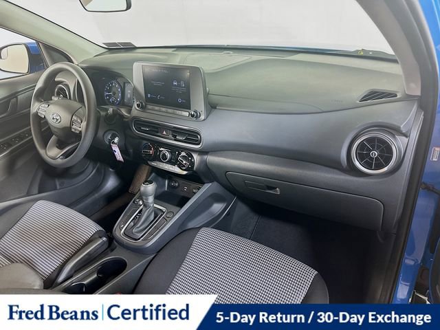 Certified 2022 Hyundai Kona SE w/ Cargo Package image 12
