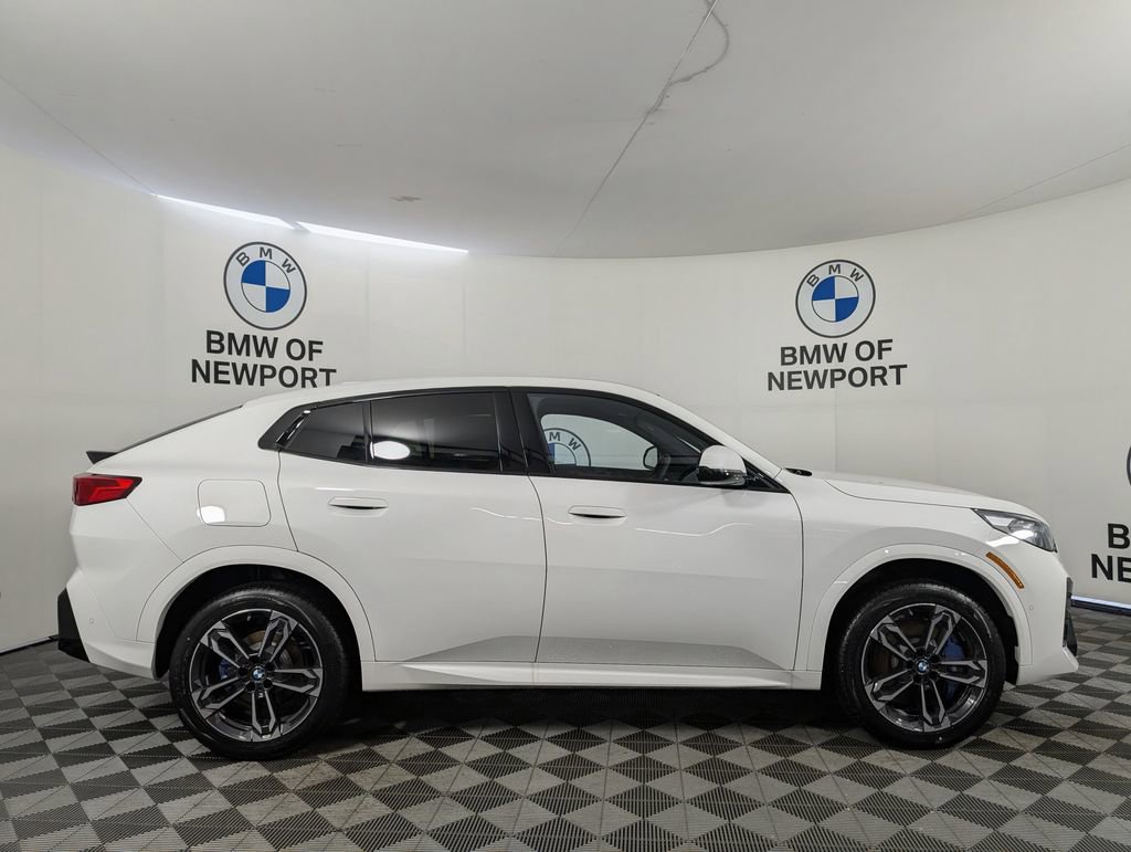 New 2026 BMW X2 xDrive28i w/ M Sport Package AWD/4WD image 5