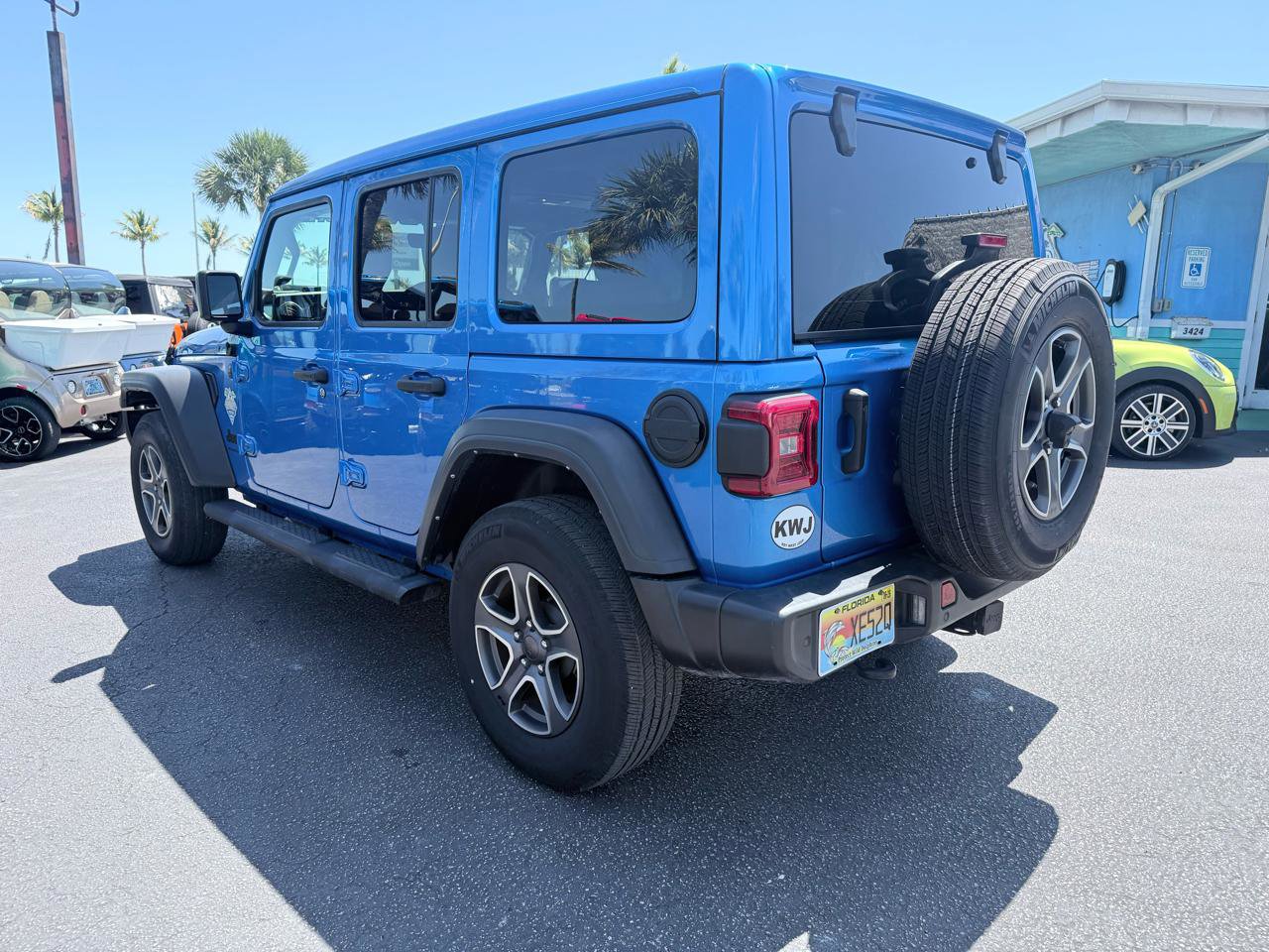Used 2023 Jeep Wrangler Unlimited Sport w/ Sun And Sound Package image 5