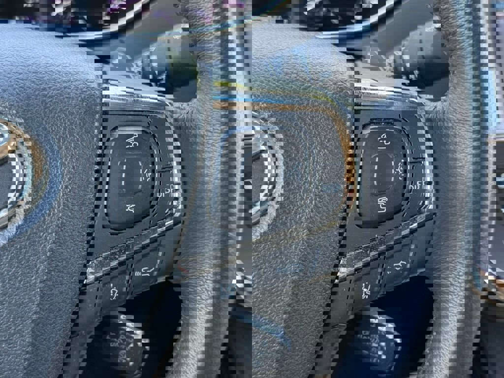 Used 2017 Toyota Avalon XLE Premium FWD image 31