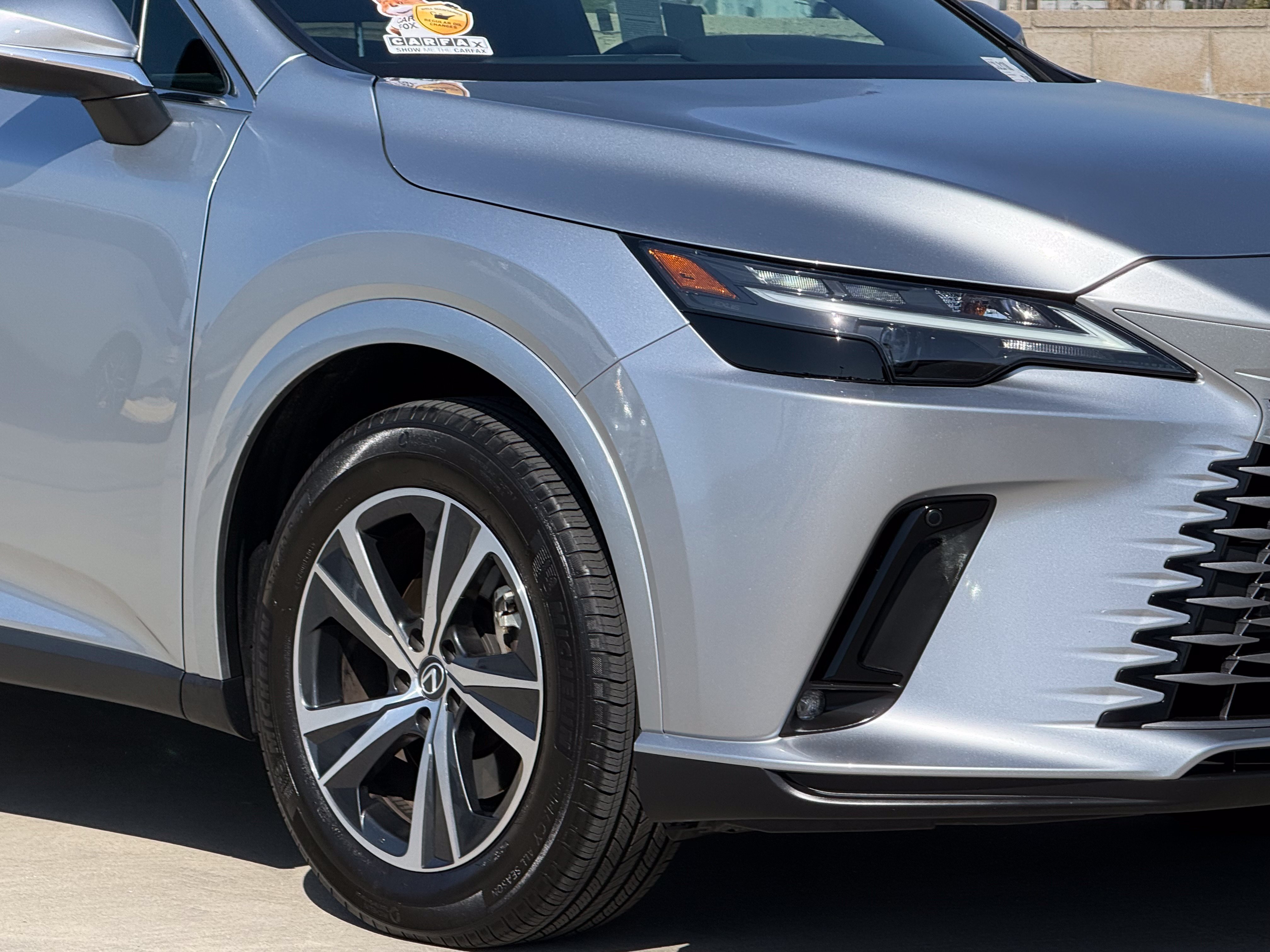 Certified 2025 Lexus RX 350 FWD w/ Technology Package image 4